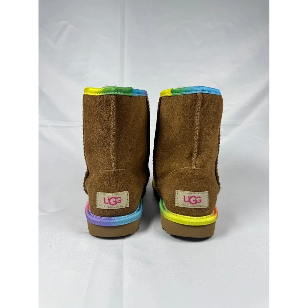 UGG classic short